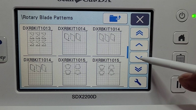 Rotary Blade Kit patterns shown being accessed via the SDX200D Scan N Cut cutting machine